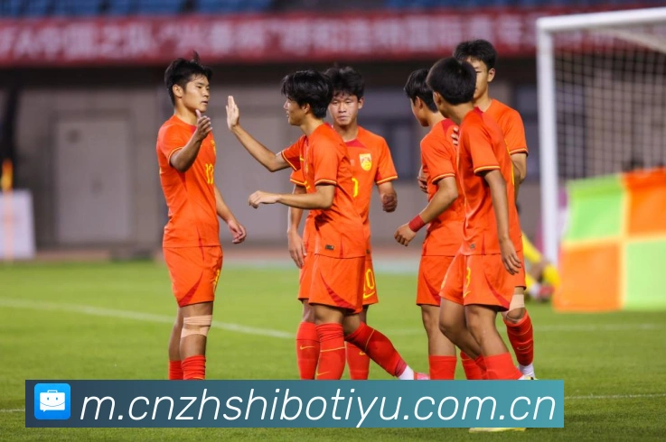 尼克斯风波再升温史密斯直言与哈特背后关系深厚成长观察:最新赛事动态与深度分析 尼克斯风波再升温史密斯直言与哈特背后关系深厚成长观察:最新赛事动态与深度分析